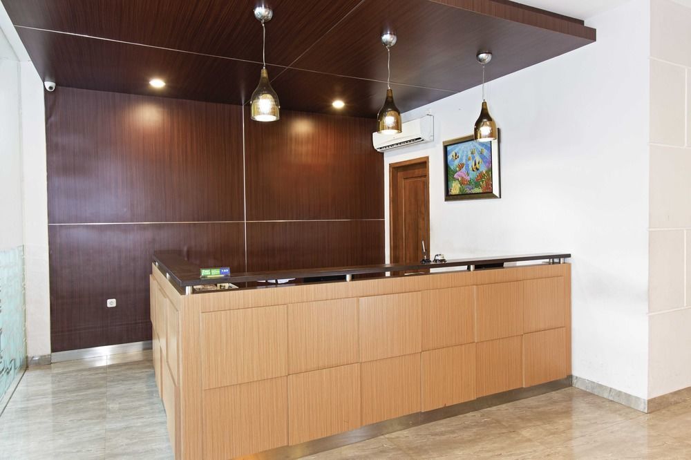 Reddoorz Near Itc Fatmawati Hotel Cilandak  Exterior photo