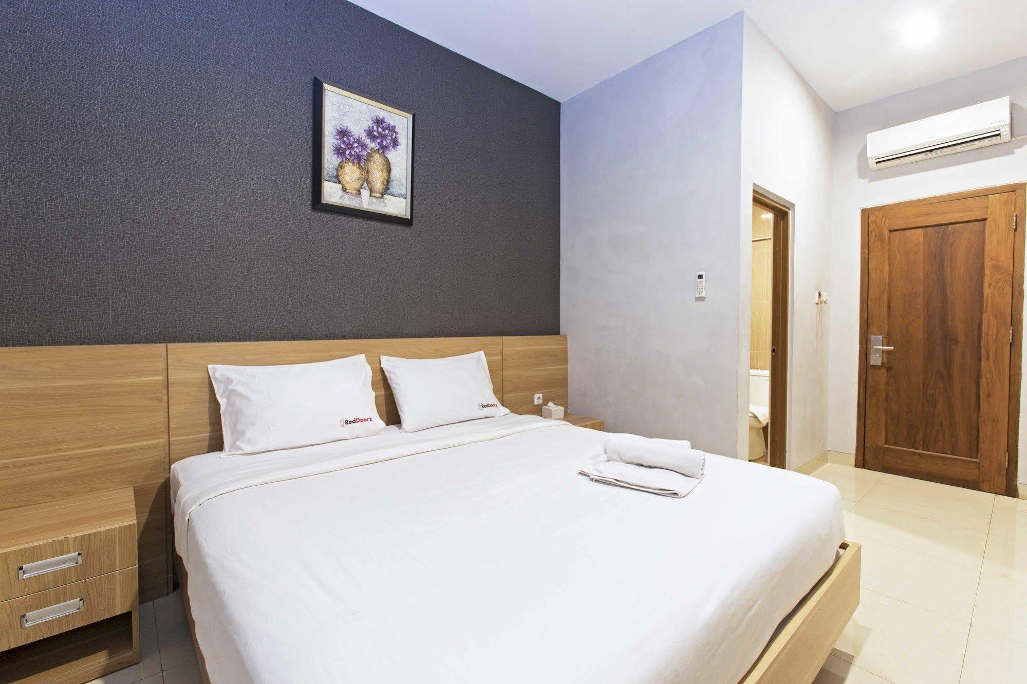 Reddoorz Near Itc Fatmawati Hotel Cilandak  Exterior photo