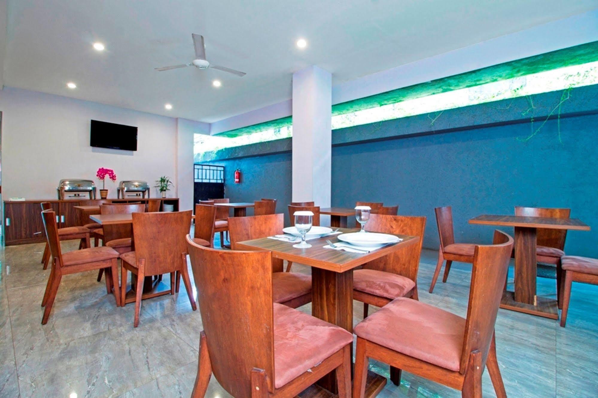 Reddoorz Near Itc Fatmawati Hotel Cilandak  Exterior photo